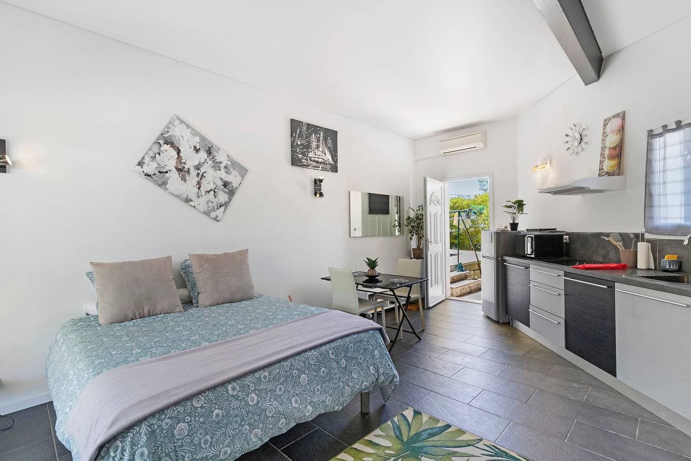 Foto 4 von 26: Studio-Apartment 'Les Oliviers' mit Meerblick, WLAN und Klimaanlage