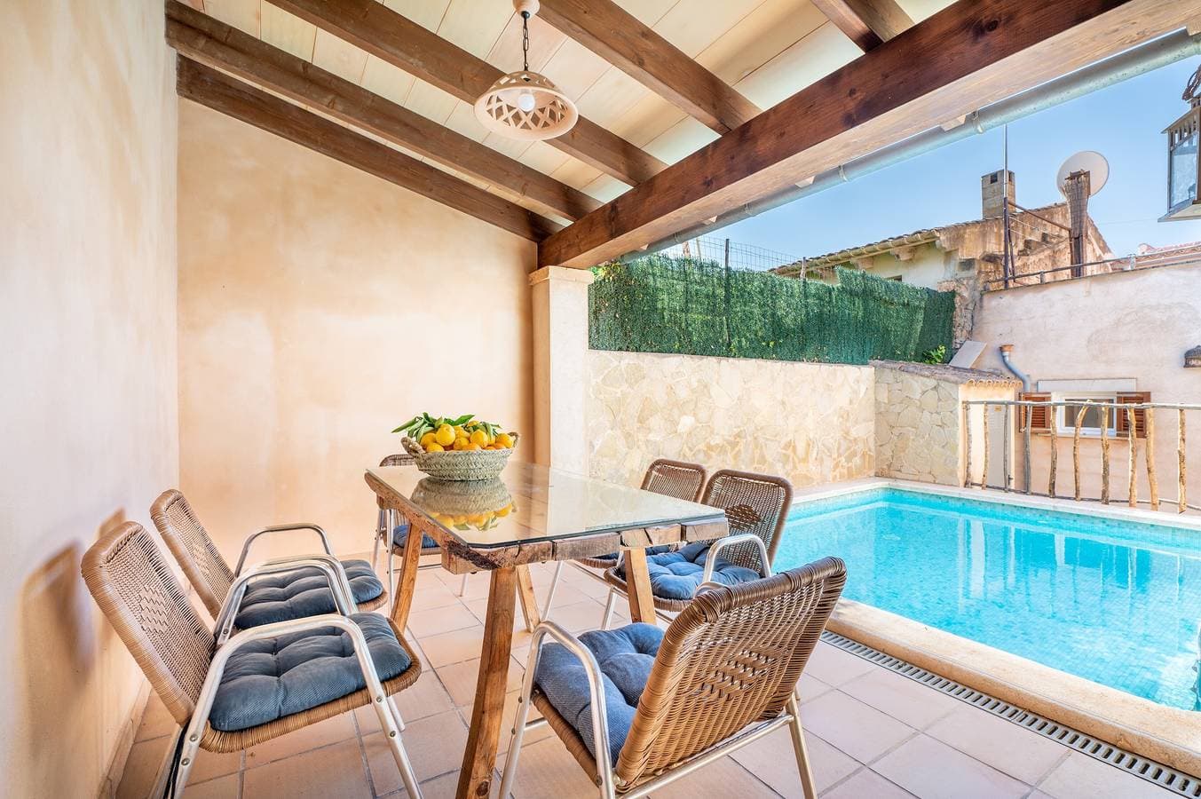 Foto 2 von 25: Ferienhaus 'Villa Caldentey' mit Pool und WLAN