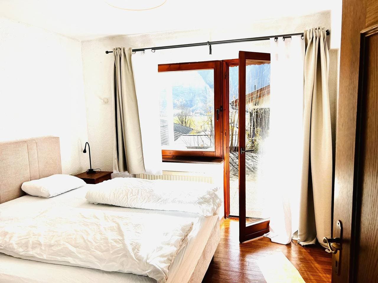 Foto 10 von 32: Ferienhaus mit Seeblick