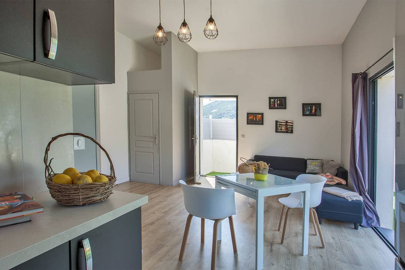 Foto 7 von 31: Ferienhaus für 4 Personen mit Terrasse