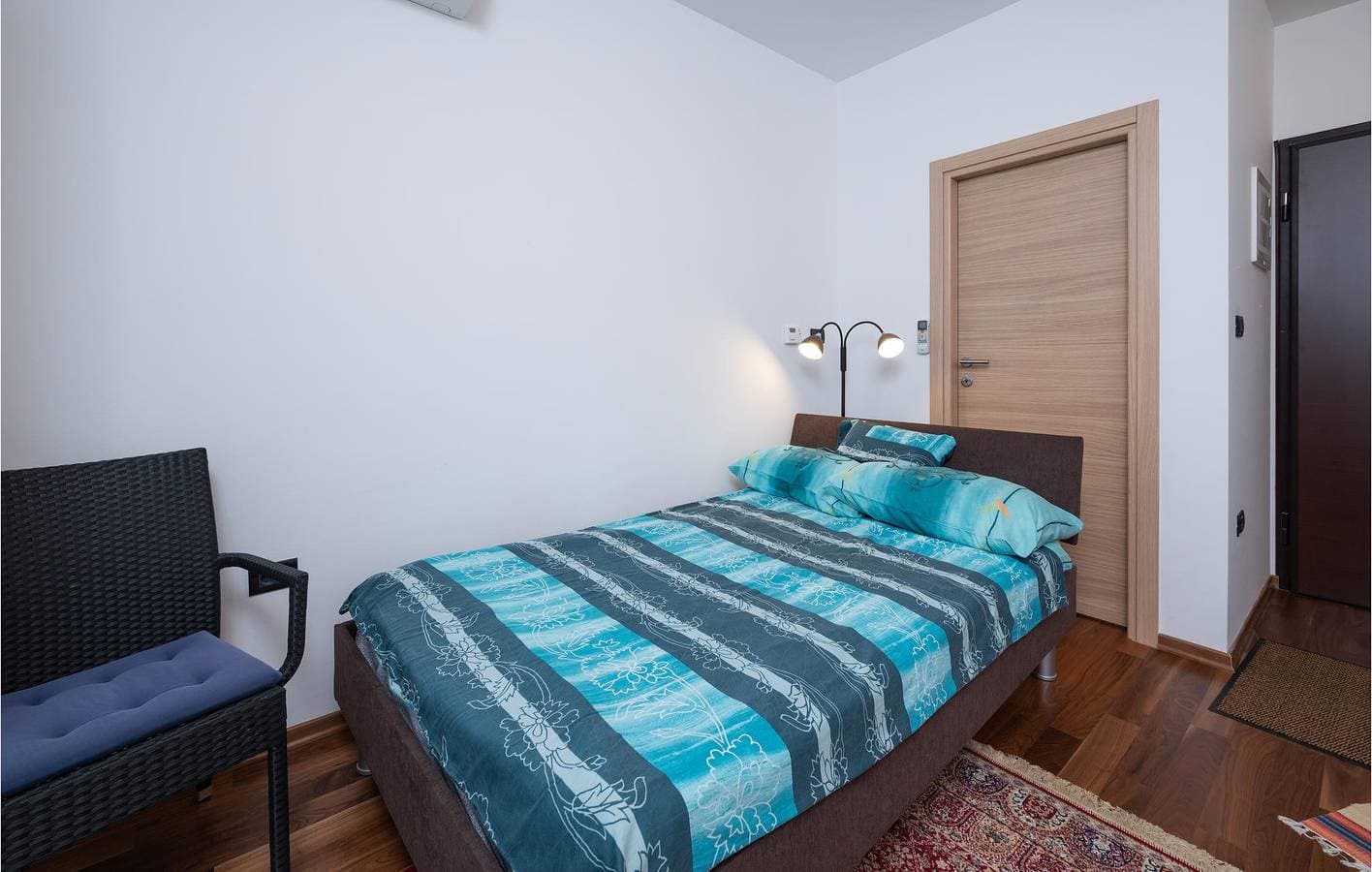 Foto 7 von 23: Ferienwohnung mit Panoramablick, Garage und WLAN, 2,5 km vom Strand entfernt