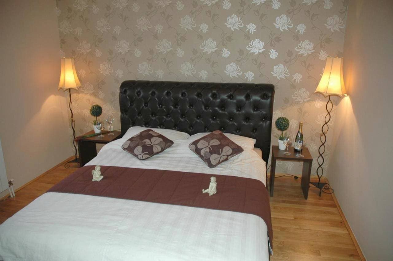 Foto 2 von 11: Double Room with Balcony
