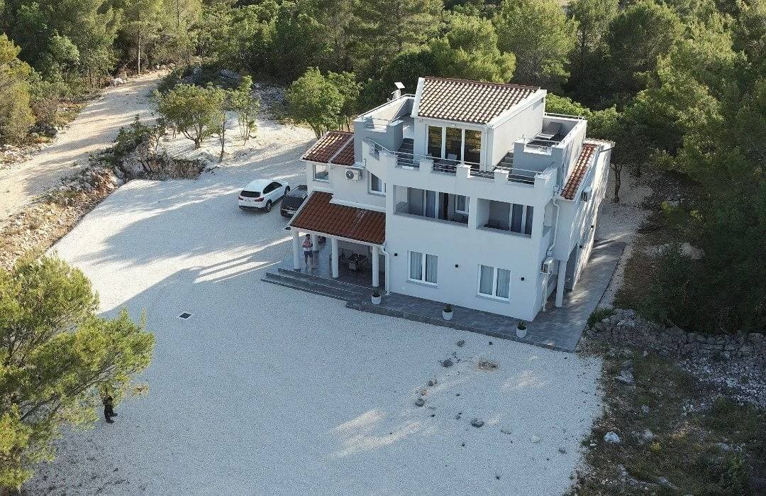 Foto 3 von 12: Studio Appartement mit Terrasse und Meerblick Pridraga - Cuskijas, Novigrad As-27969-a