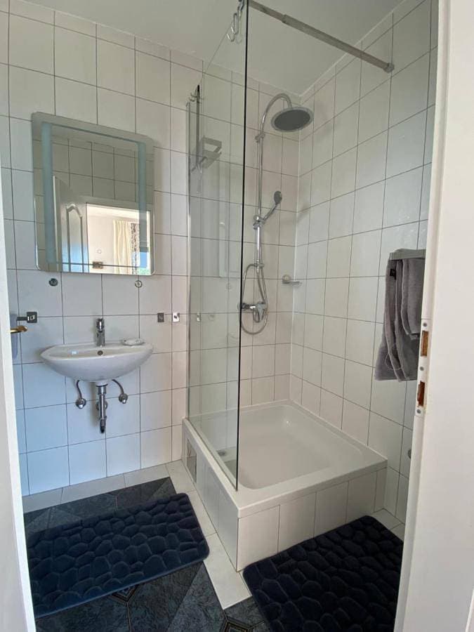 Foto 5 von 46: One-Bedroom Apartment