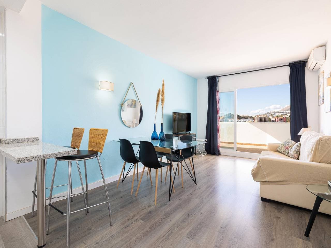 Foto 9 von 37: Ferienwohnung für 4 Personen mit Balkon/Terrasse
