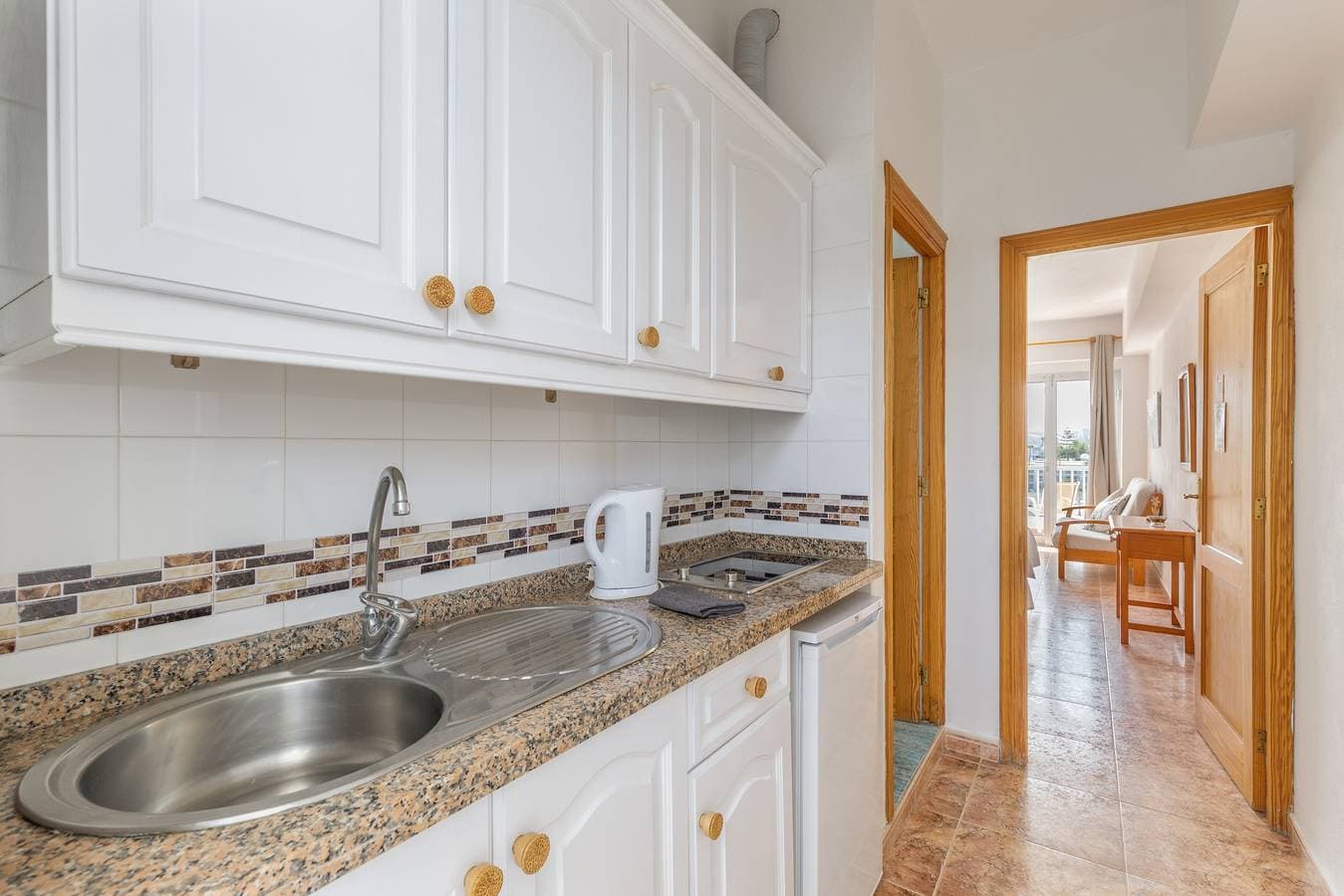 Foto 8 von 25: Studio 'Martin - 18' mit Meerblick, Balkon und WLAN
