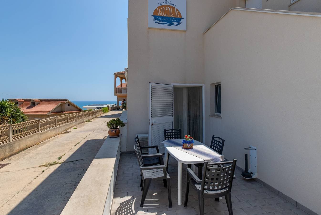 Foto 4 von 29: Ferienwohnung "Villa Vani - Appartamento 1" mit Meerblick, Pool, Terrasse & Wi-Fi