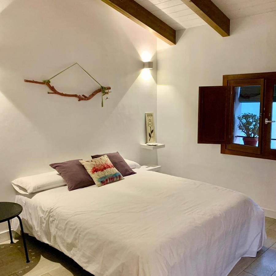 Foto 3 von 11: Double Room with Private Bathroom