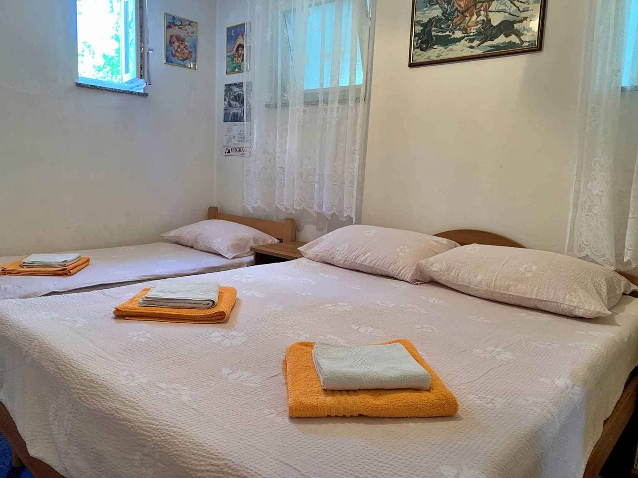 Foto 5 von 28: Ferienwohnung mit Terrasse und Grillmöglichkeit