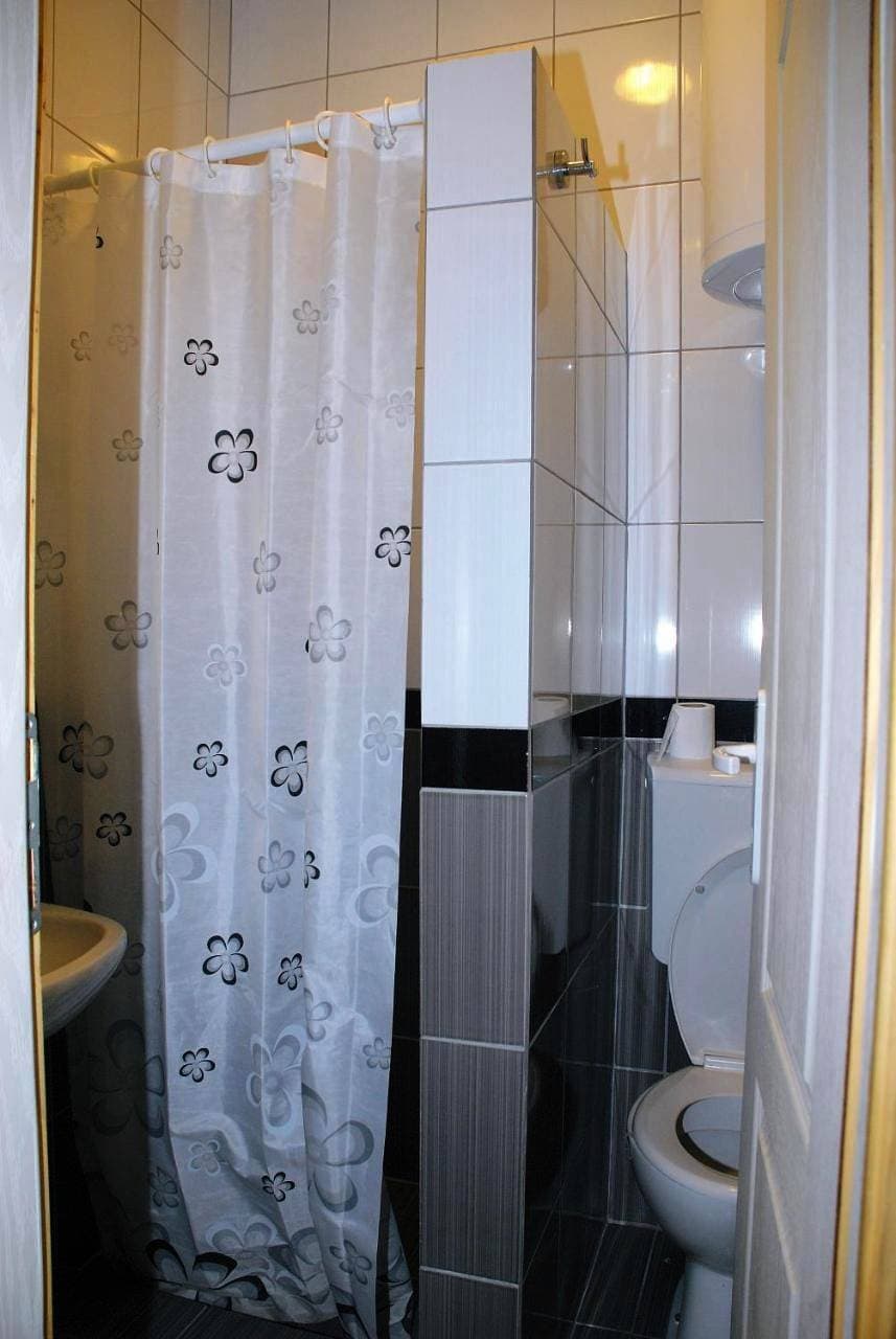 Foto 9 von 13: Quadruple Room