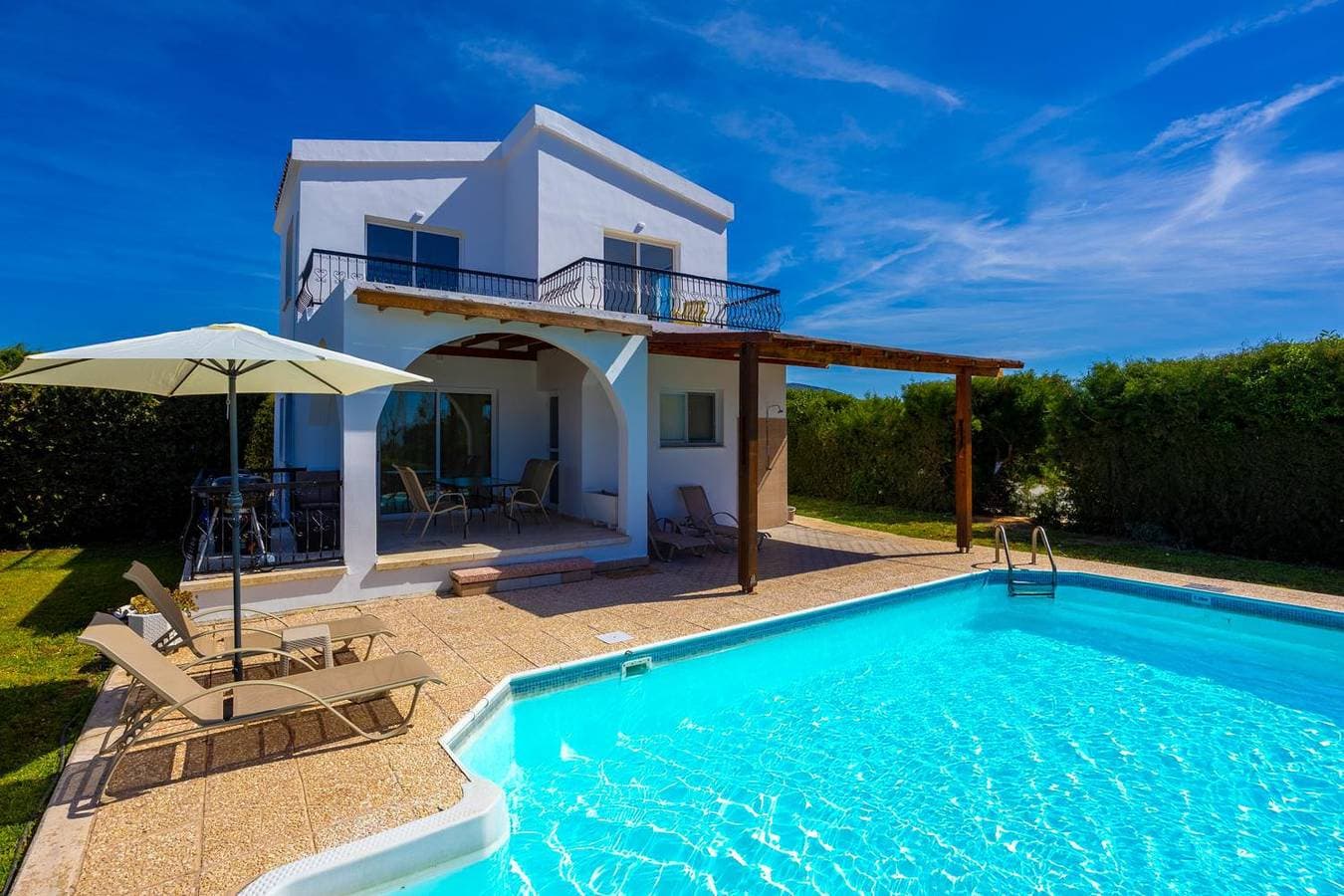 Foto 8 von 31: Villa für 4 Personen mit Meerblick
