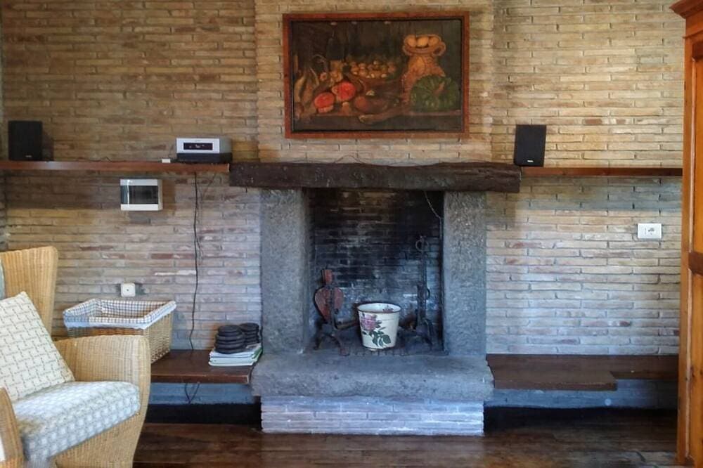 Foto 8 von 30: Cottage independent from the villa provided with kitchenette