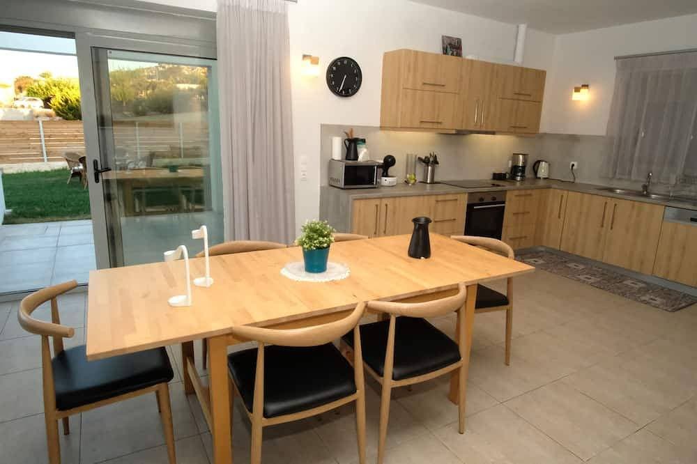 Foto 11 von 30: Eva Villas East, mit privatem Pool und Panoramablick auf das Meer