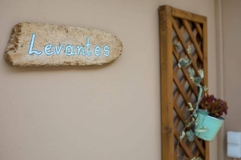 Foto 10 von 25: Avra Apartments - Levantes
