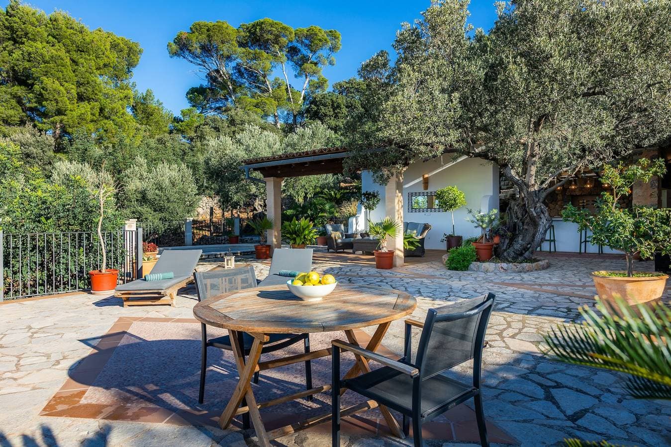Foto 6 von 33: Traumhafte Finca Rural Es Pujol mit Meerblick, Pool, Terrasse, Klimaanlage und WLAN