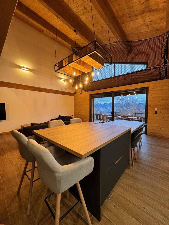 Foto 6 von 55: Two-Bedroom Chalet