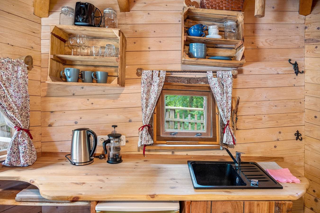 Foto 7 von 25: Ferienhaus 'Baumhaus Wernerwald' mit Balkon und WLAN