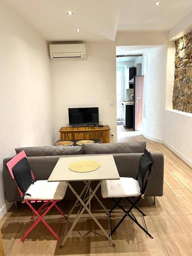 Foto 4 von 21: One-Bedroom Apartment