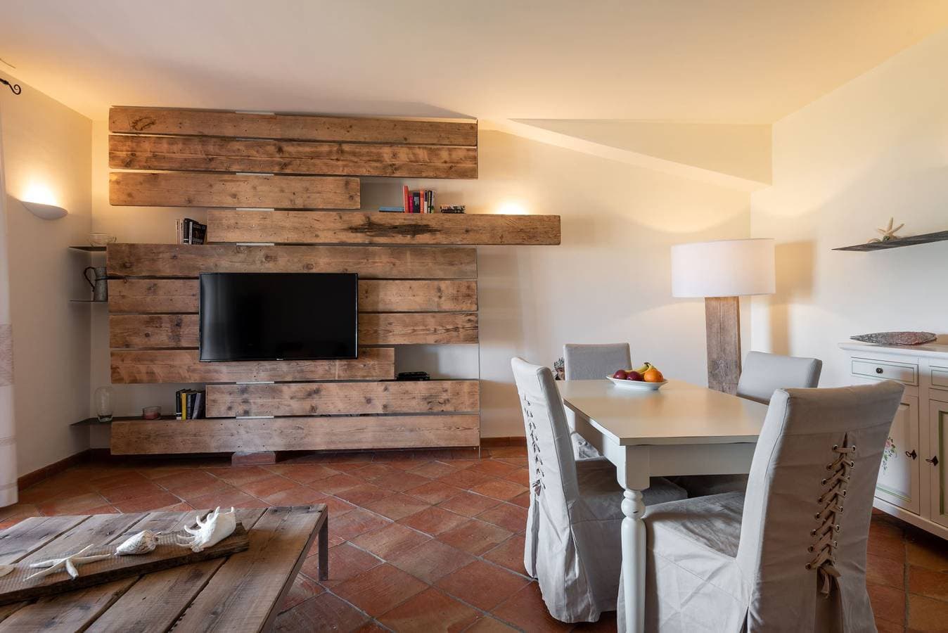 Foto 8 von 21: Ferienwohnung für 4 Personen mit Terrasse