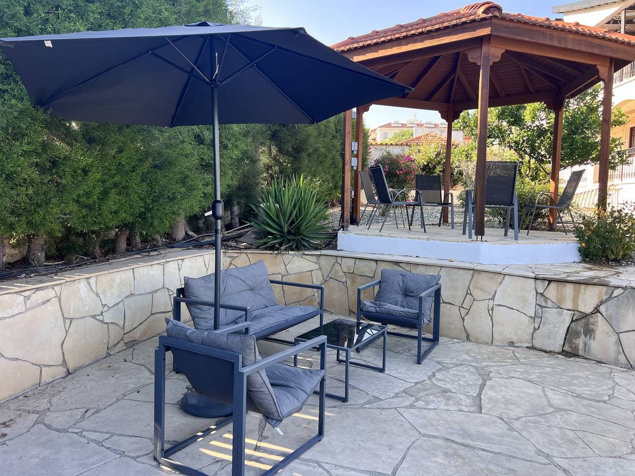 Foto 8 von 25: Charmante Erimi Villa mit privatem Pool und Gartenblick