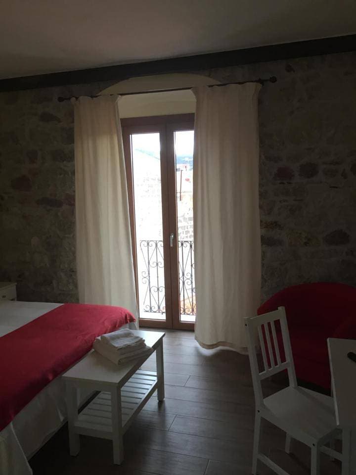 Foto 7 von 11: Double Room with Balcony