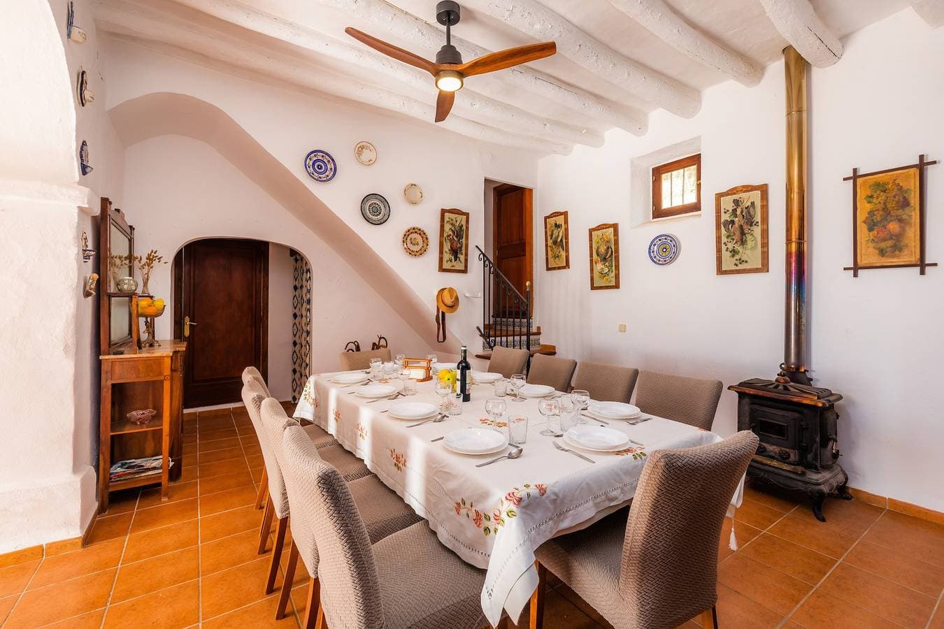 Foto 10 von 35: Ferienhaus 'Finca Ses Coves' mit Bergblick, privater Terrasse und WLAN