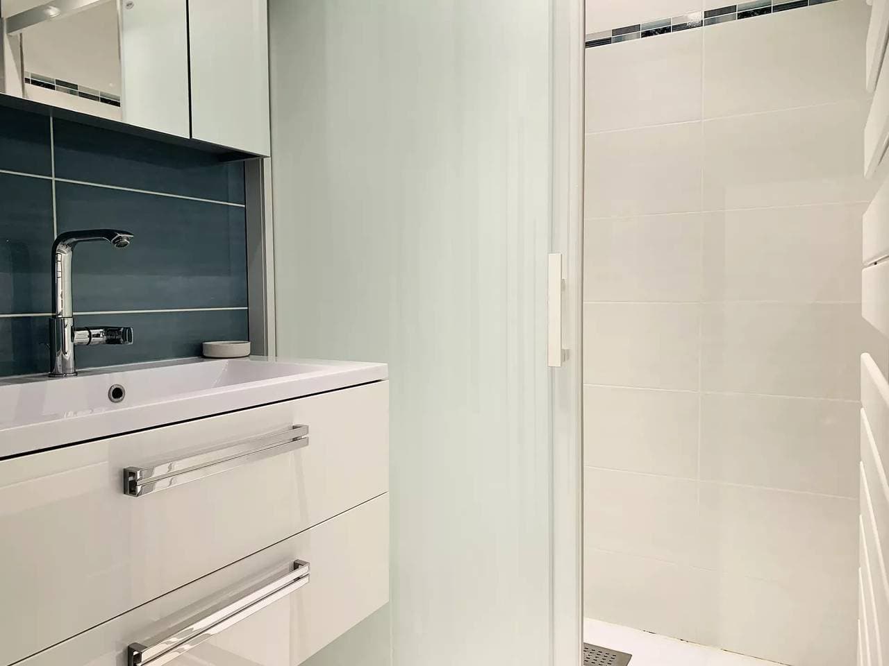 Foto 10 von 14: Schöne renovierte Wohnung, 2 Schlafzimmer, 2 Badezimmer, 58m2