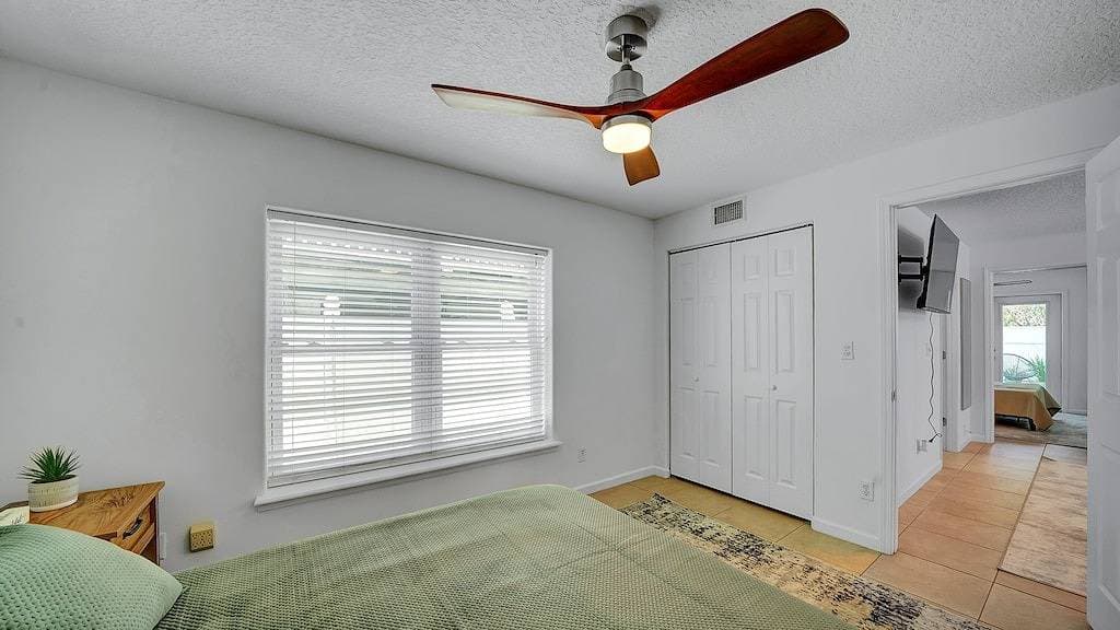 Foto 2 von 15: Oceanside 1st floor home, 1 block away from beach and 15 mins away from Mayo