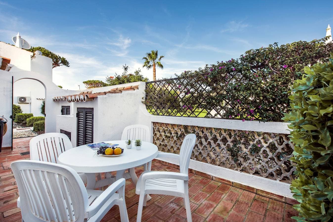 Foto 7 von 37: Villa 'Mng Elliott42' mit privatem Pool, WLAN und Klimaanlage