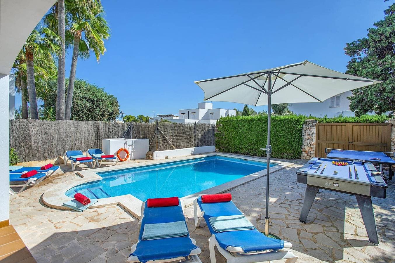 Foto 2 von 25: Villa für 6 Personen mit Garten