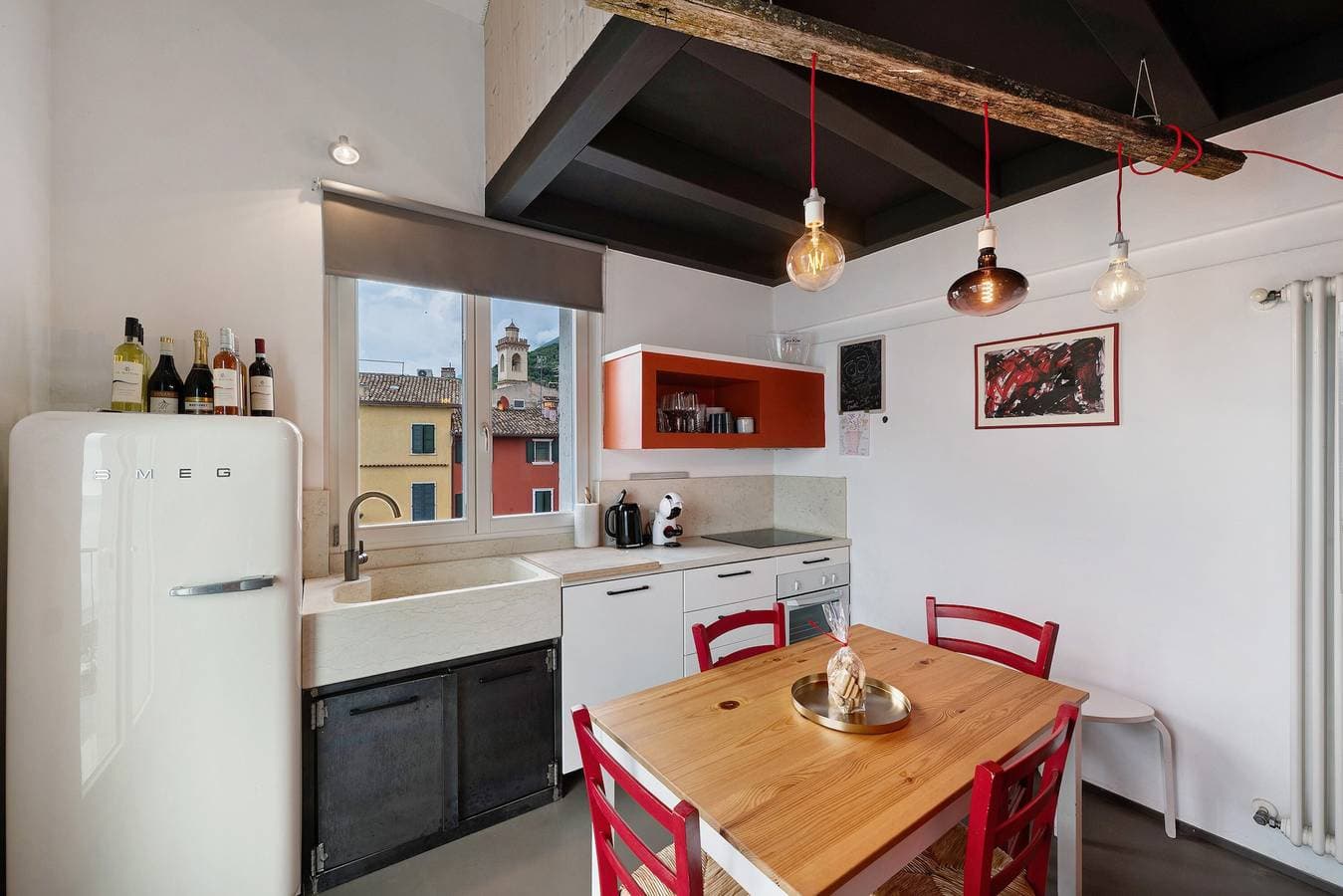 Foto 5 von 36: Ferienwohnung 'Angolo Sul Porto' mit Blick auf den See, WLAN und Klimaanlage