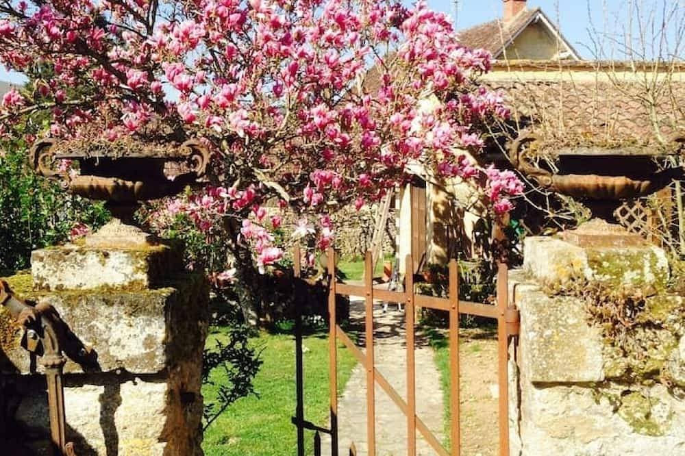 Foto 7 von 30: Maison Chaumont: Quiet Retreat with Chateau Views