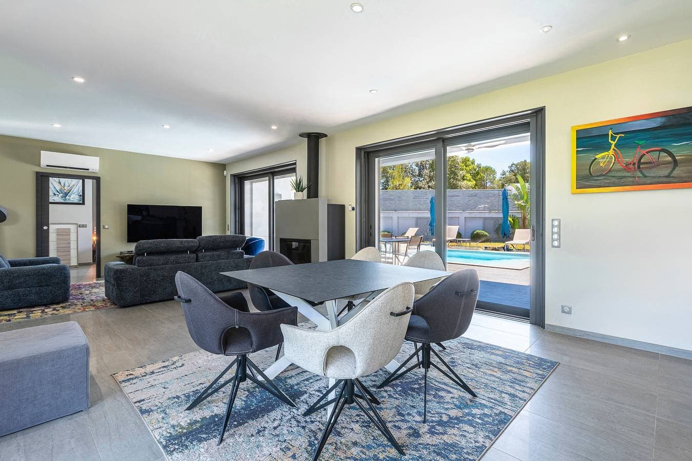 Foto 4 von 24: Villa für 6 Personen mit Terrasse