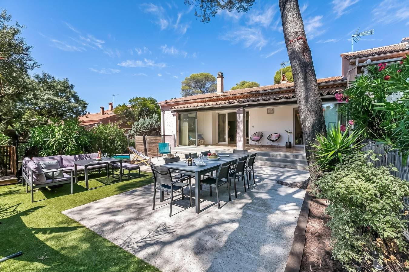 Foto 2 von 43: Villa Sunlight Escape St Raphael