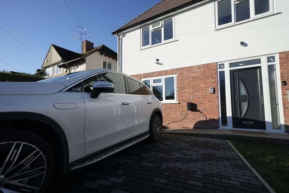 Foto 13 von 24: Ev Charge -Free Parking-5 Mins to Heathrow Airport