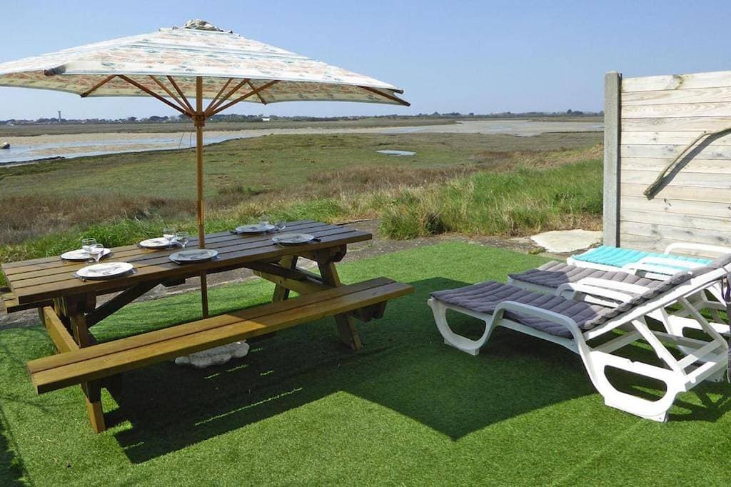 Holiday Home with sea view in Portbail 1