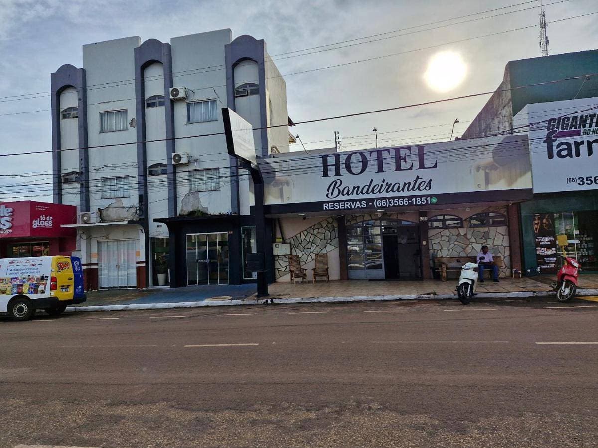 Hotel Bandeirantes de Juina 1
