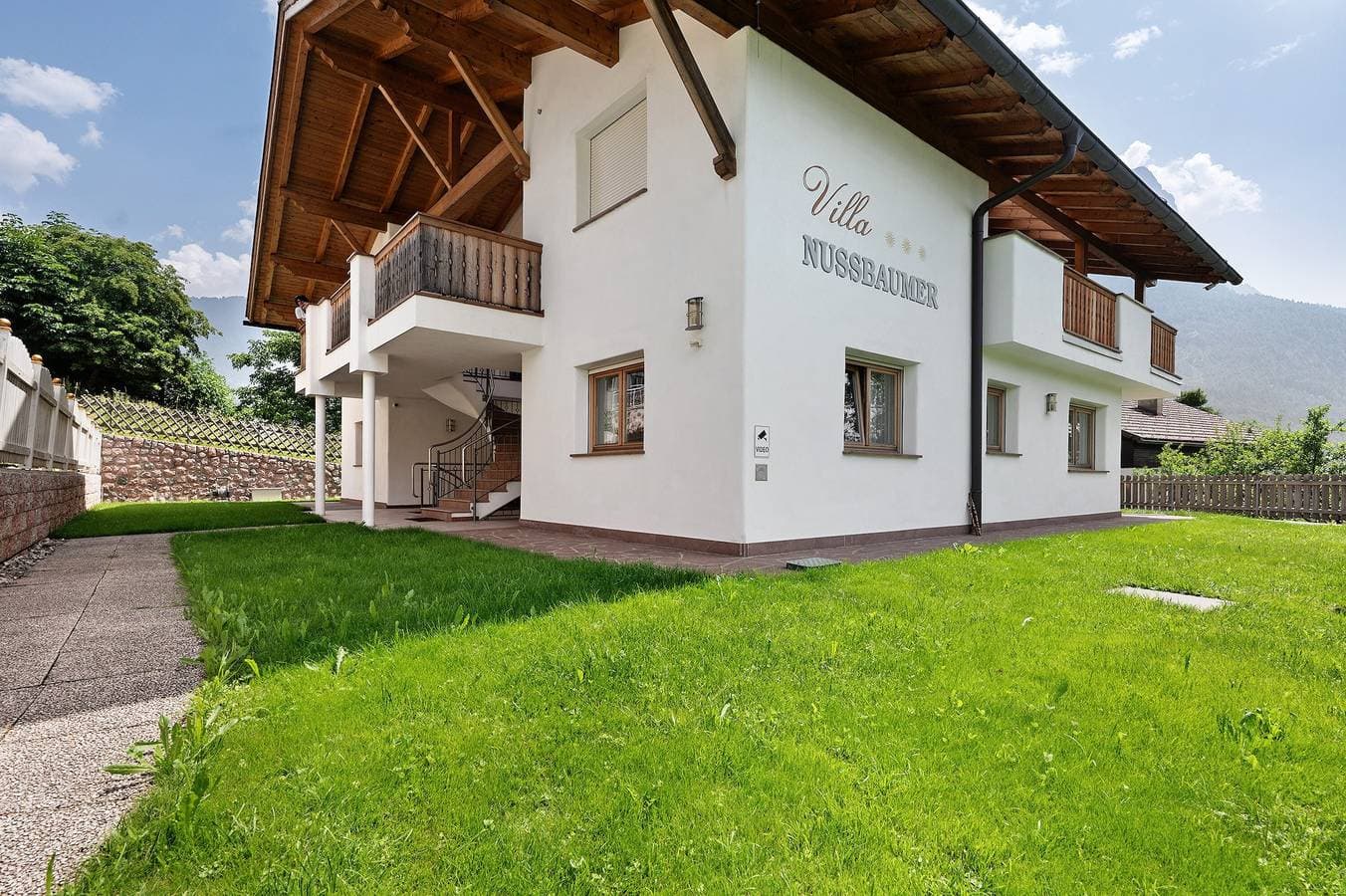 Foto 10 von 30: Ferienwohnung 'Villa Nussbaumer B' mit Bergblick, privater Terrasse und Wi-Fi
