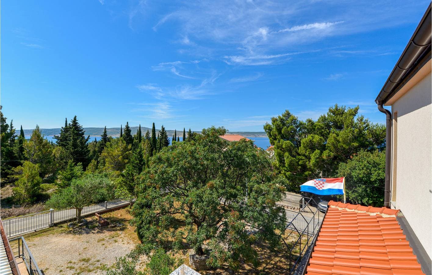 Foto 8 von 19: Modernes Apartment, 2,5 km vom Strand entfernt, mit WLAN, Klimaanlage und Küche