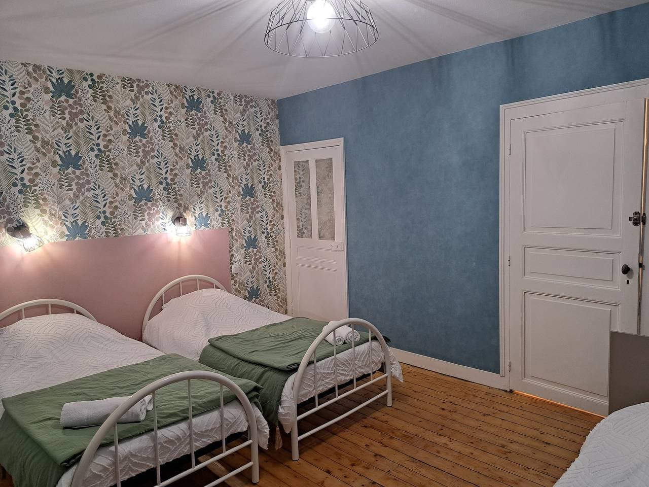 Foto 9 von 26: Gîte Lebasladin für 7 Personen in Lison – Geräumiges Ferienhaus mit Garten