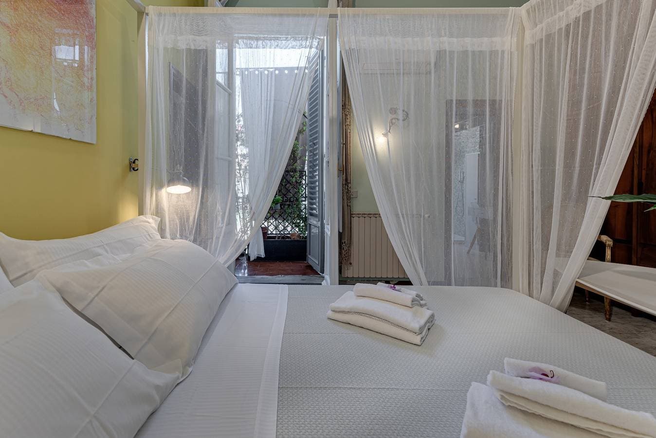 Foto 11 von 27: Ferienwohnung "Romantic Suite Home" mit Balkon und WLAN