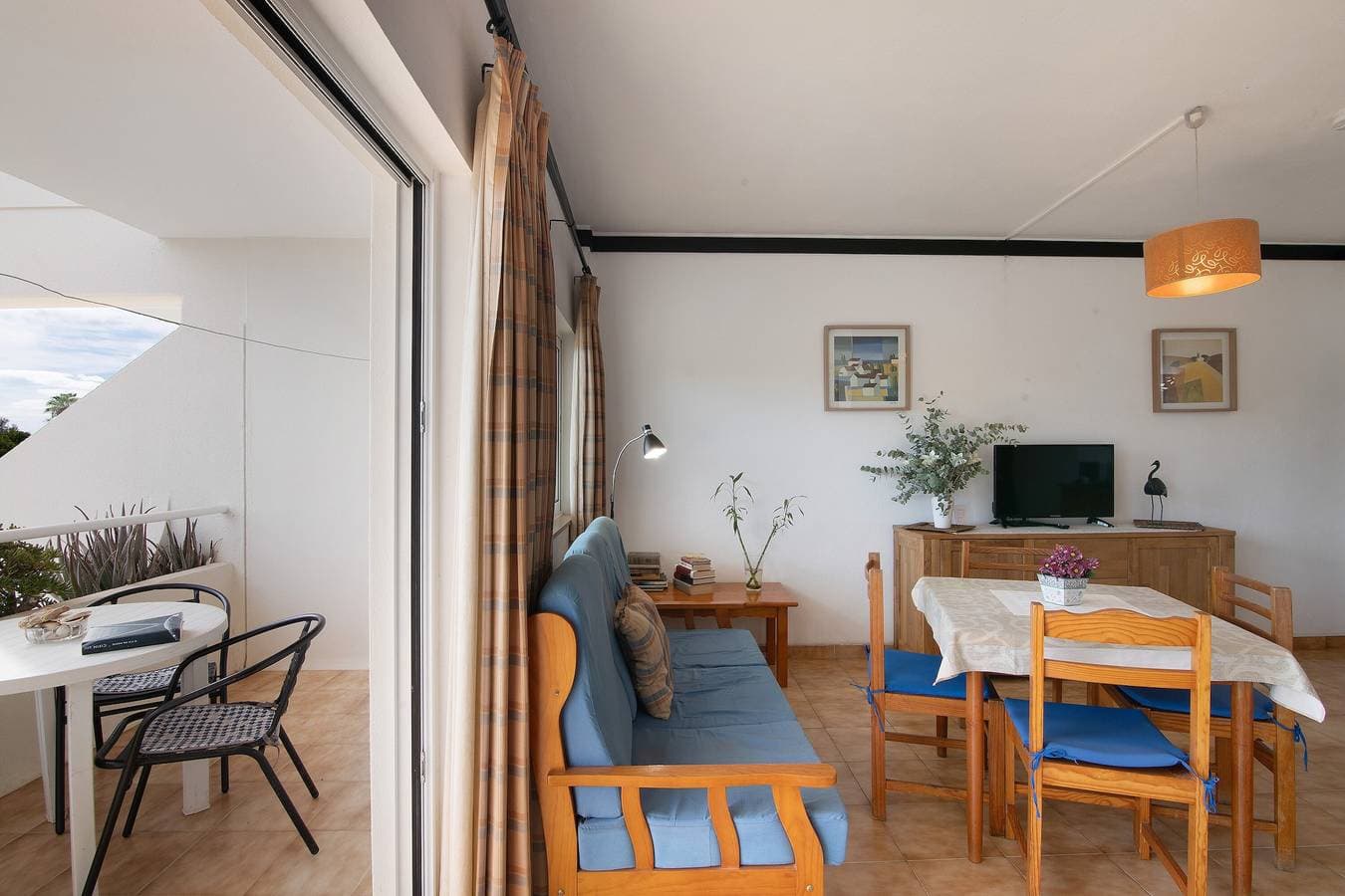 Foto 6 von 23: Ferienwohnung 'T1 Em Vilamoura - Parque Mourabel' mit Gemeinschaftspool, Gemeinschaftsgarten und WLAN