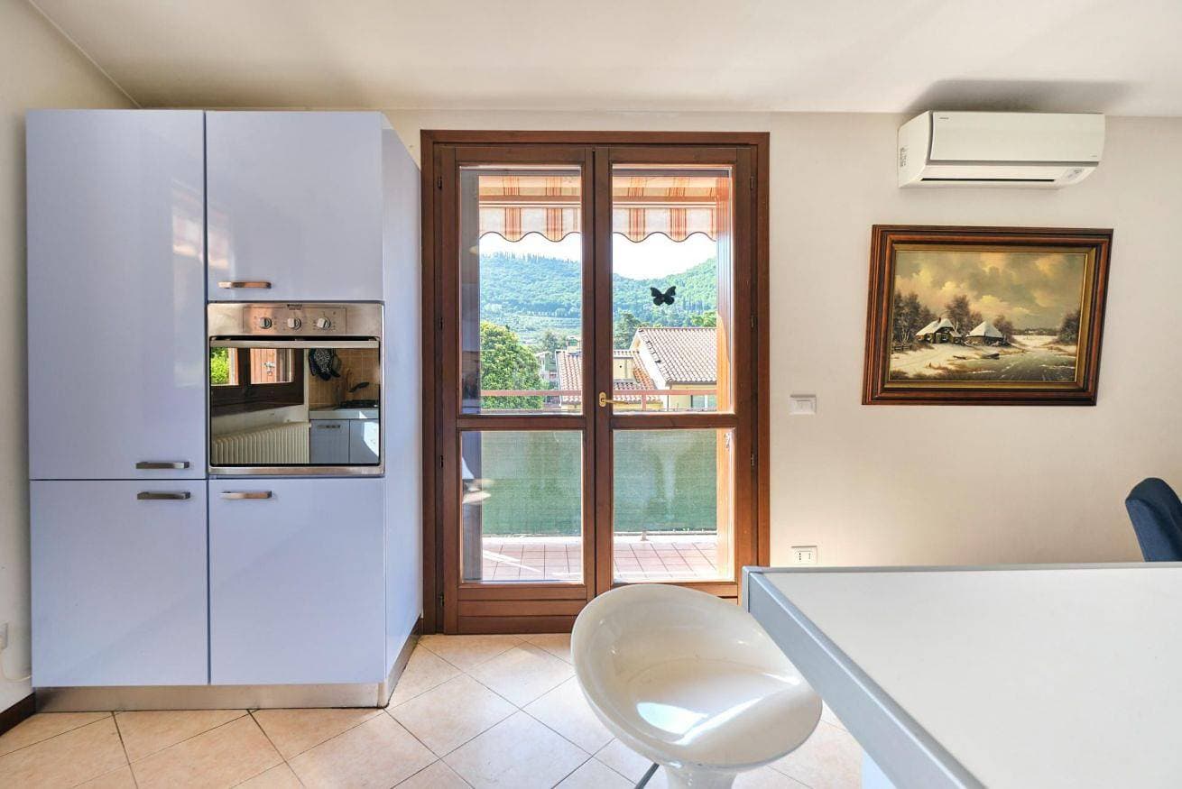 Foto 6 von 16: ApartmentsGarda - Dreizimmerwohnung - Casa Eline