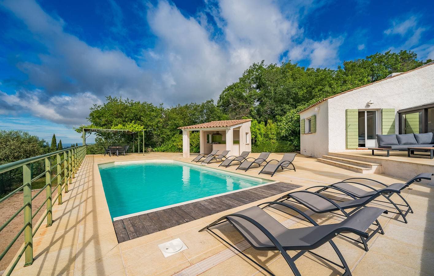 Foto 8 von 26: Gemütliche Ferienwohnung mit Pool & Garten, 1000m vom Stadtzentrum