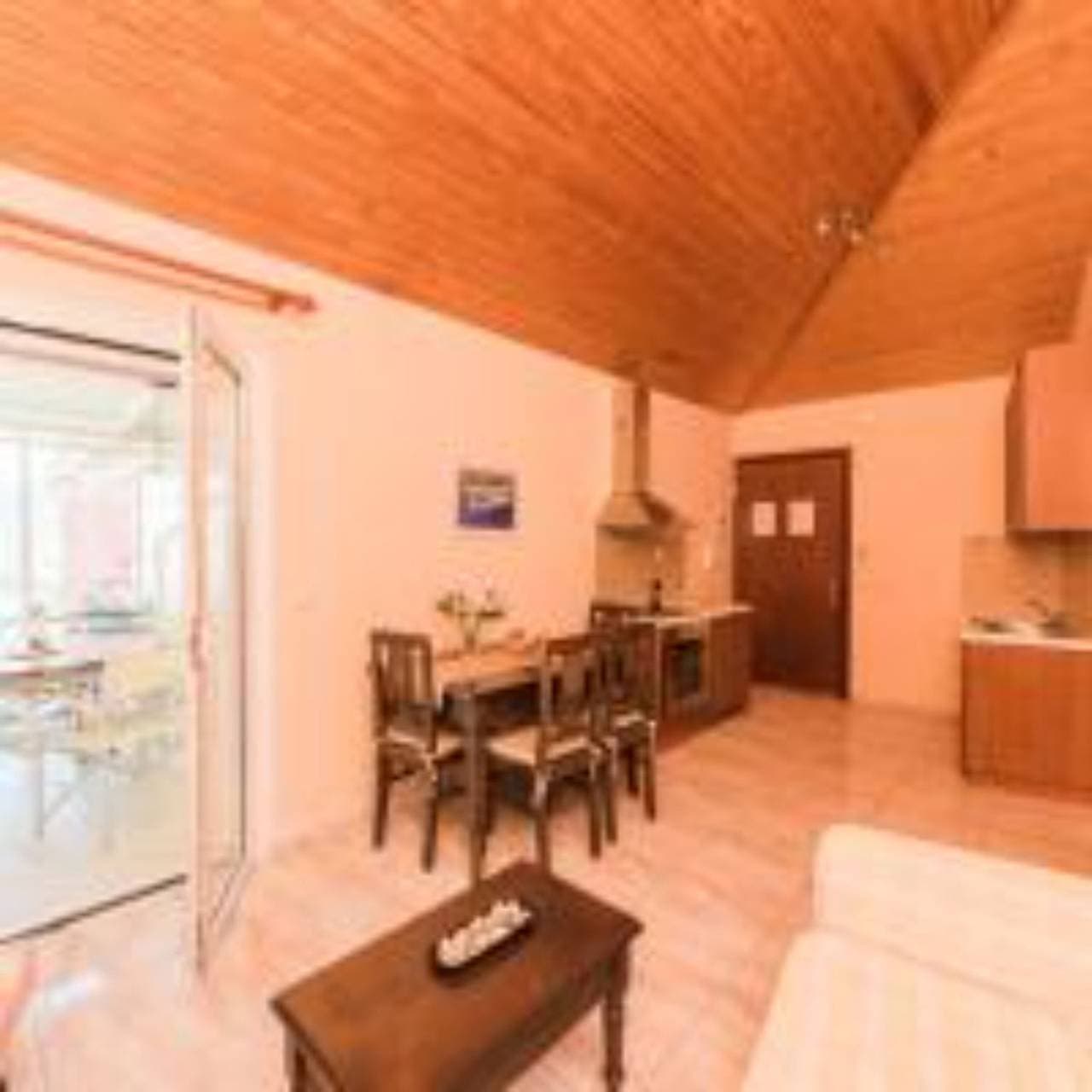 Foto 7 von 36: Ferienwohnung für 4 Personen mit Balkon