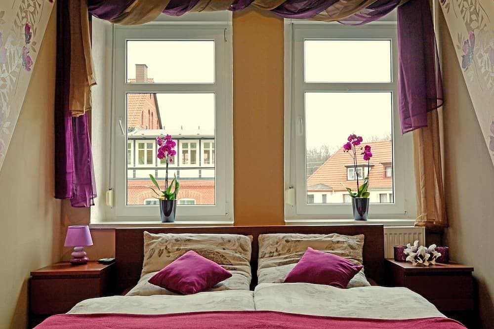 Foto 2 von 27: Feriewohnung im Herzen von Thale mit sagenhaften Blick zur Roßtrappe. ****