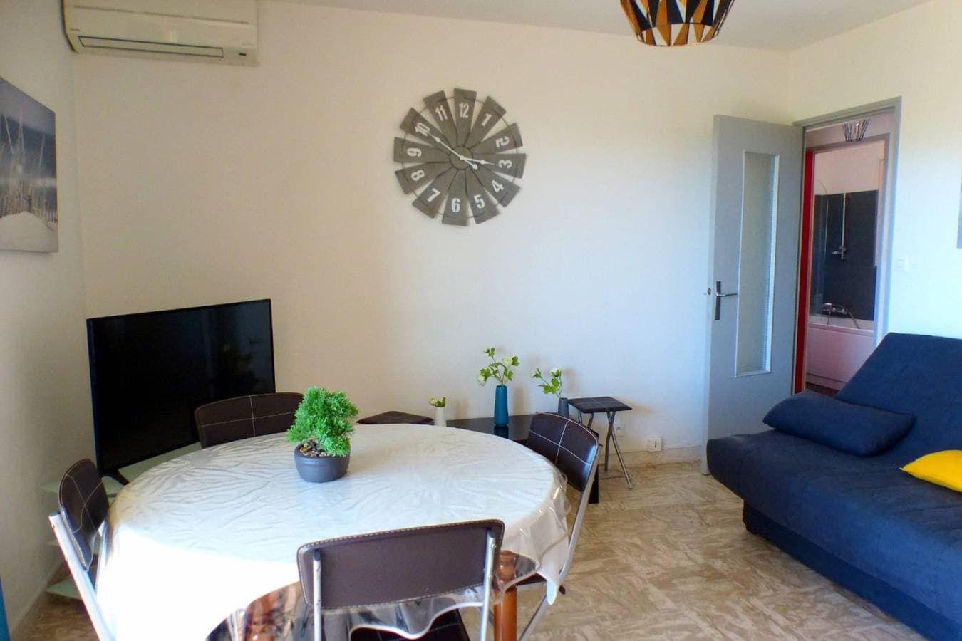Foto 3 von 22: Ferienwohnung für 4 Personen mit Terrasse