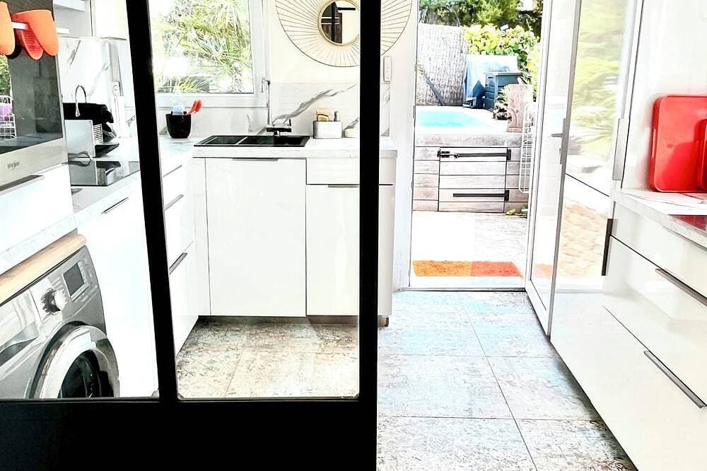 Foto 11 von 19: House with sea view, private heated swimming pool, terrace