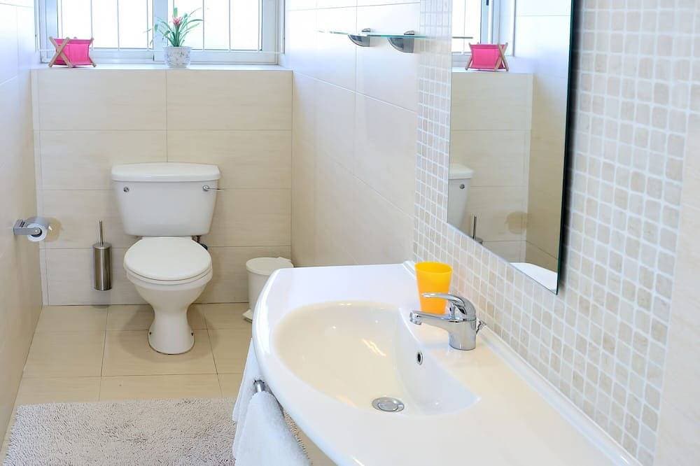 Foto 4 von 26: Villa Apartment 2 - Spektakuläre Lage in der Nähe von allem!