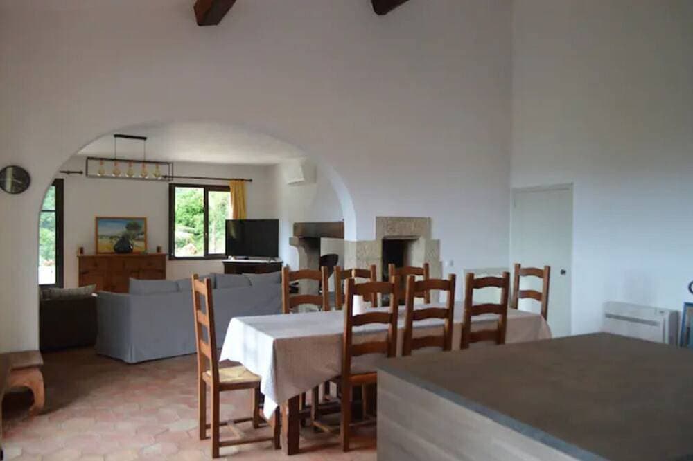 Foto 12 von 19: Maison Provençale Avec Piscine et vue Panoramique